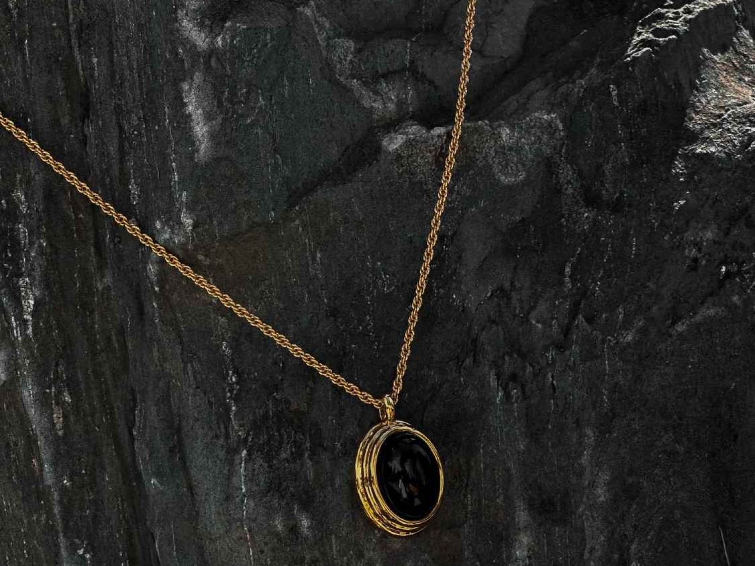 Twilight-necklace-01
